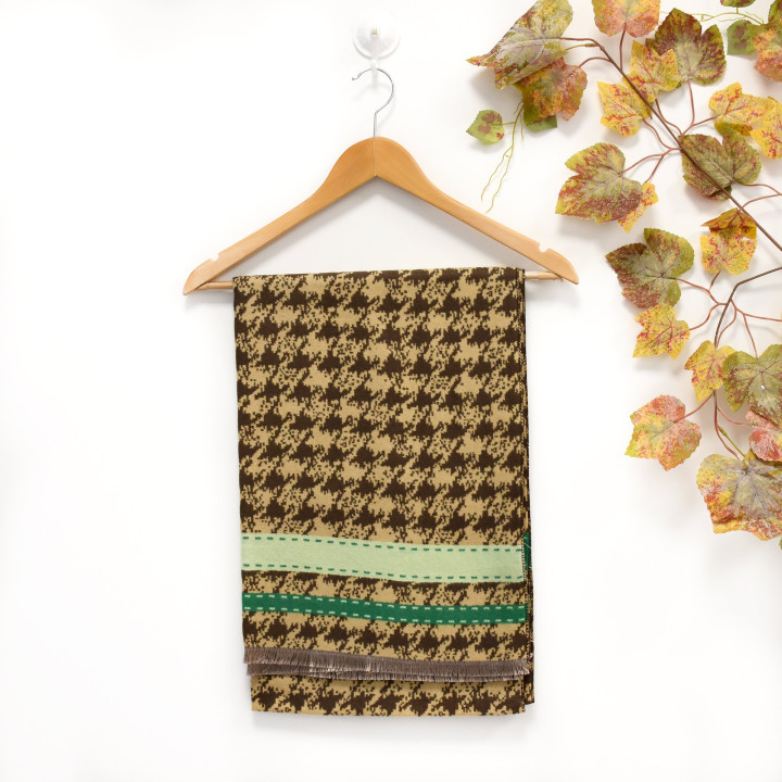 Scarf with pied de poule patter GB Scarf with pied de poule patter GB