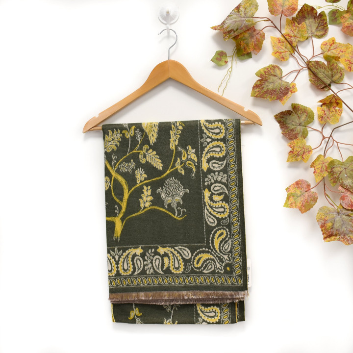 Sciarpa con modello paisley GB