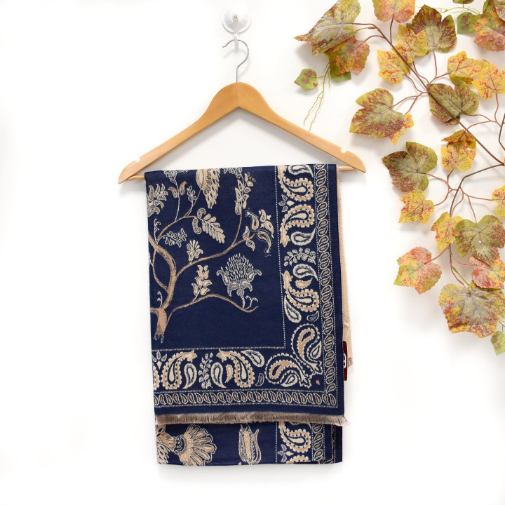 Sciarpa con modello paisley GB