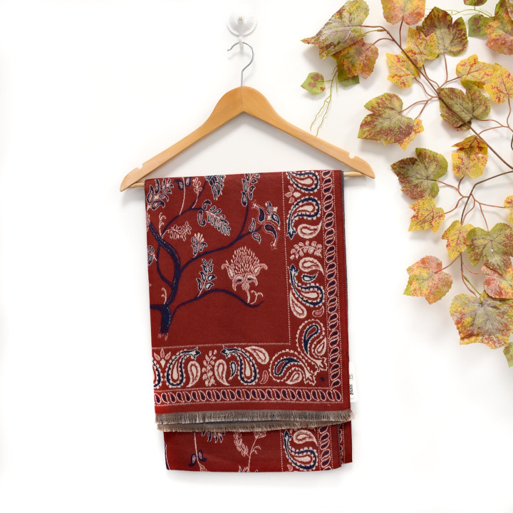 Sciarpa con modello paisley GB