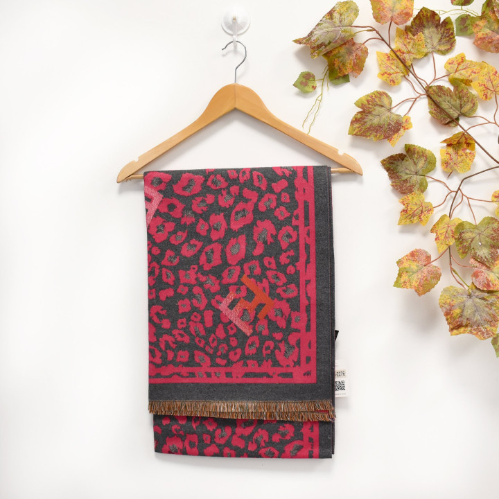 Sciarpa con stampa animalier GB