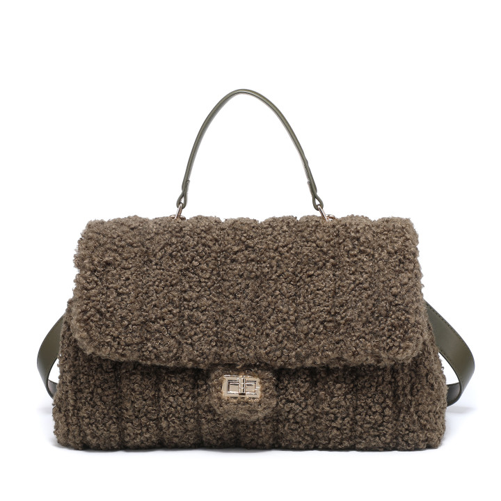 Borsa a tracolla con pelliccia