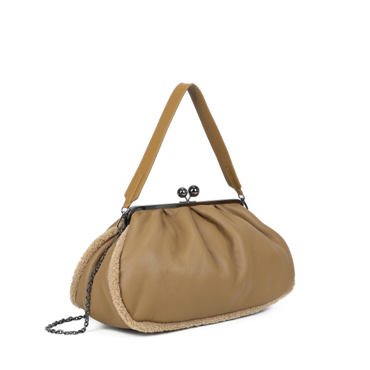 Shoulder Bag with Fur