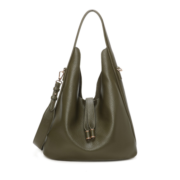 Bolso de hombro con detalles dorados
