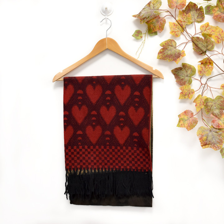 Foulard avec des coeurs GB