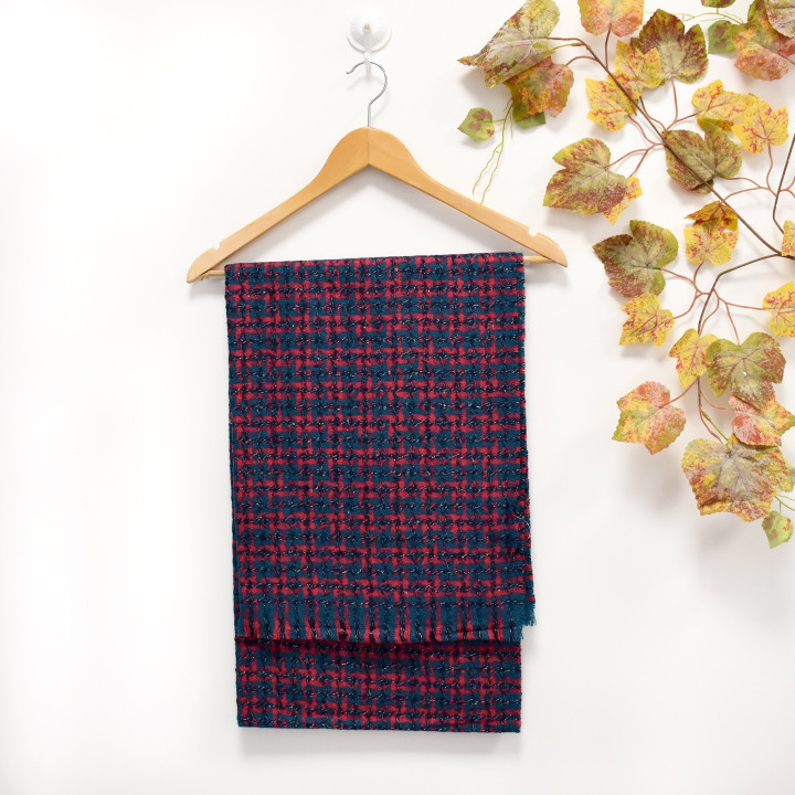 Scarf with squares small GB