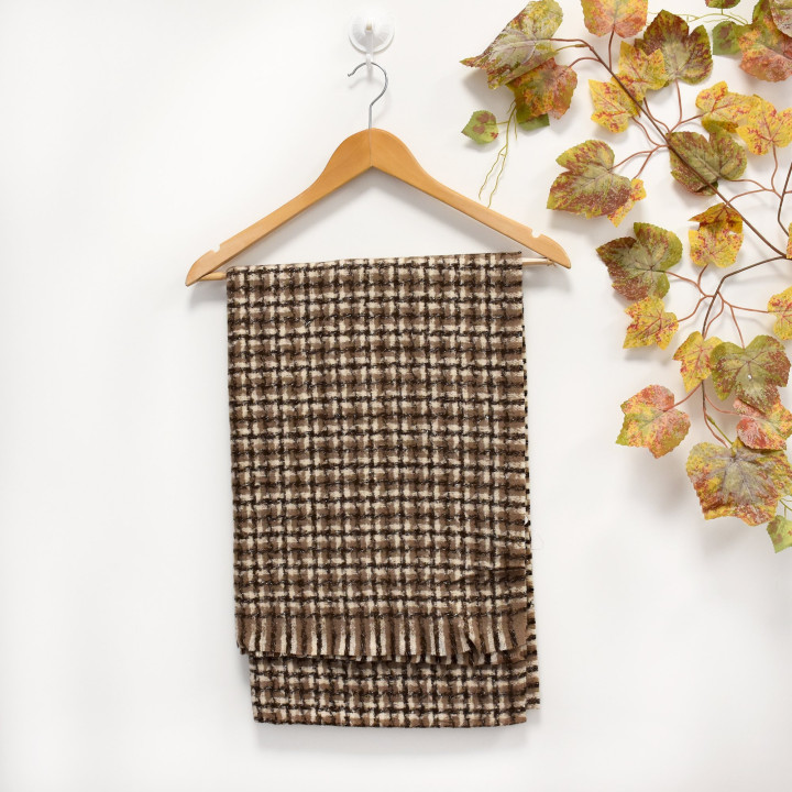 Scarf with squares small GB