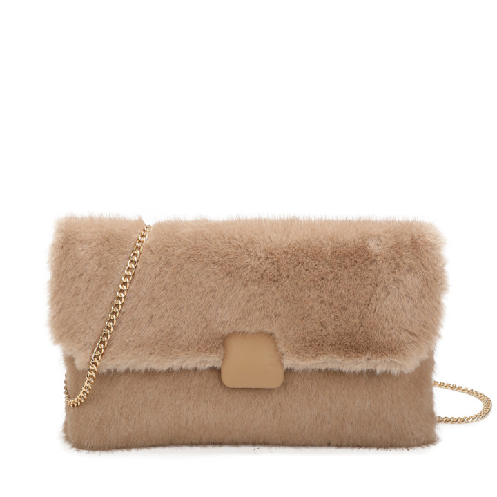 Bolso bandolera con pelito