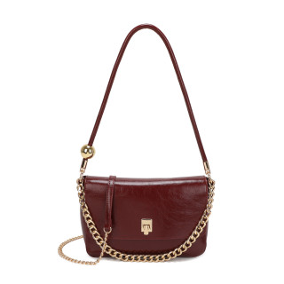 Bolso de hombro con cadena