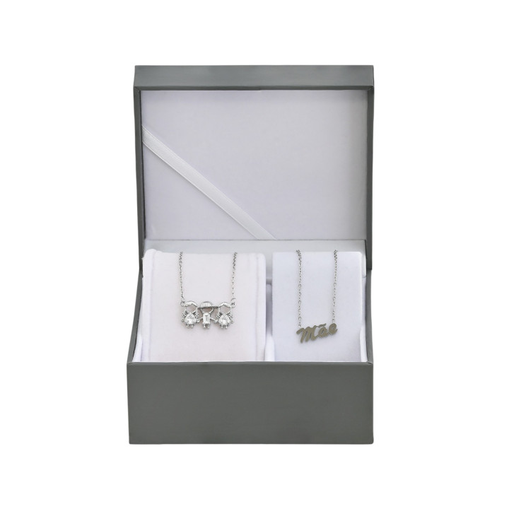 Conjunto colar 1 menino e 2 meninas e colar mãe