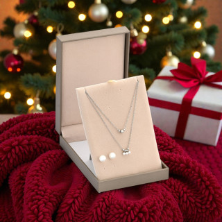 Steel set with pearls