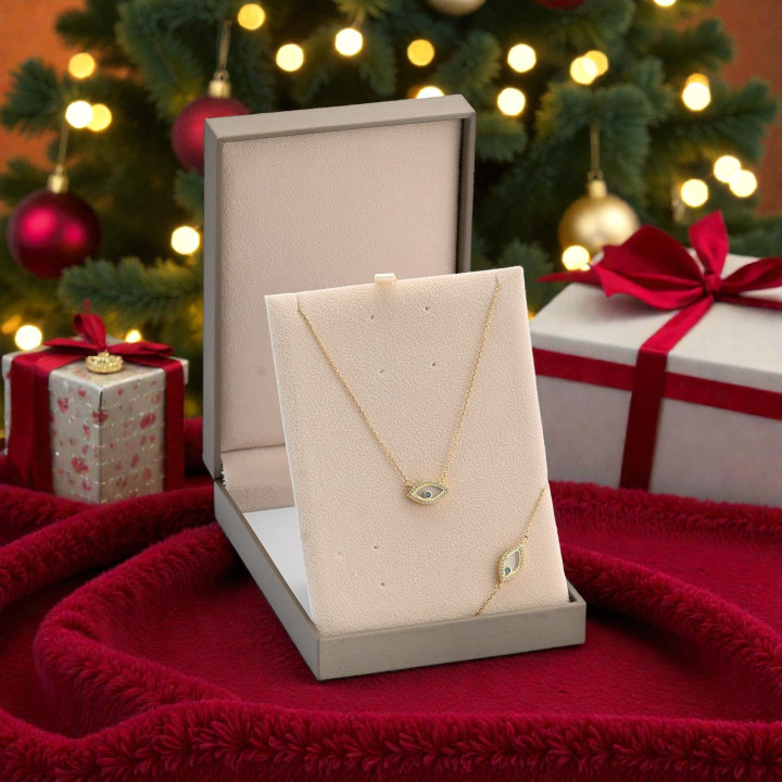 Set with Eye and Zirconias