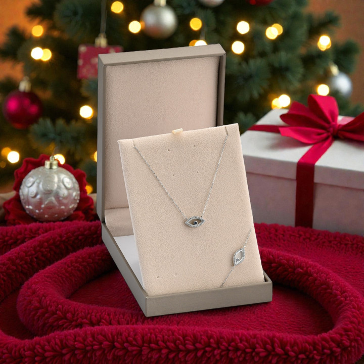 Set with Eye and Zirconias