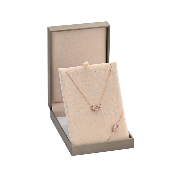 Set with Eye and Zirconias