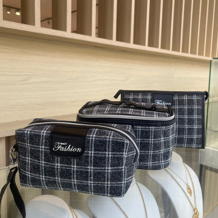 Pacco da 3 necessaire a quadretti