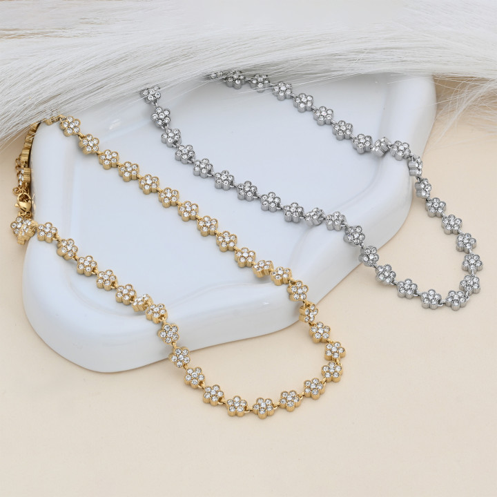 Collier Prestige avec Trèfles et Zircones