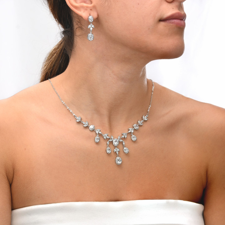 GB Party Necklace and Earrings Set