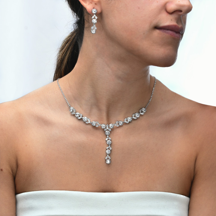 Ensemble Collier et Boucles d'Oreilles GB Fête