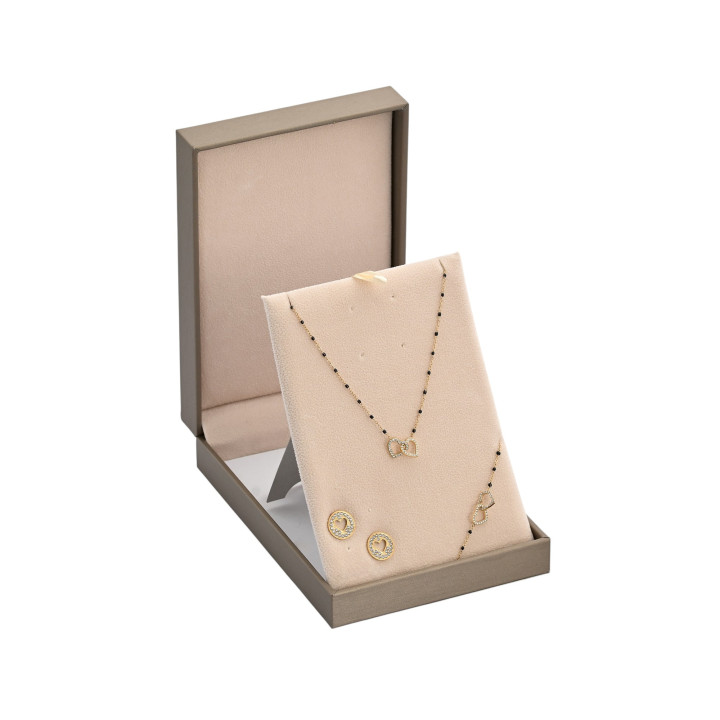 Conjunto San Valentín de Acero