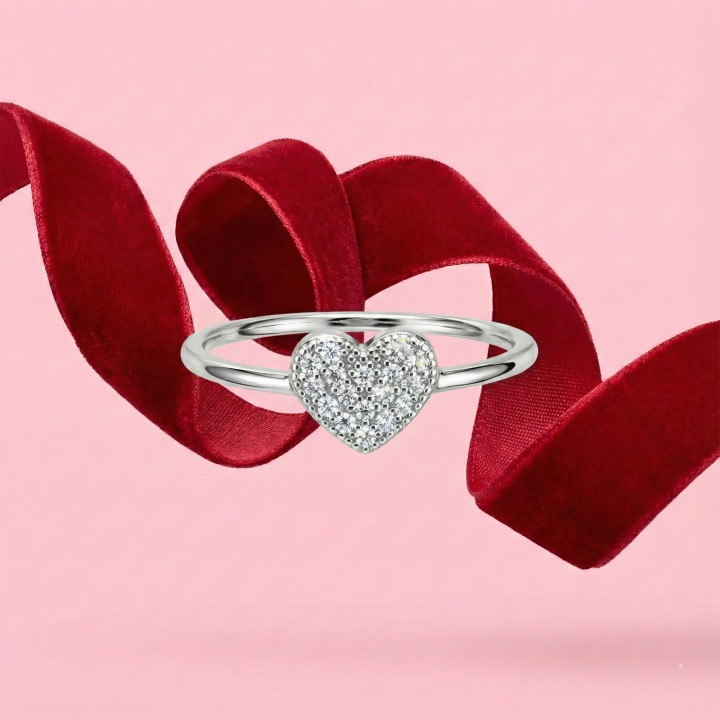 Anello Luxury con cuori e zirconi