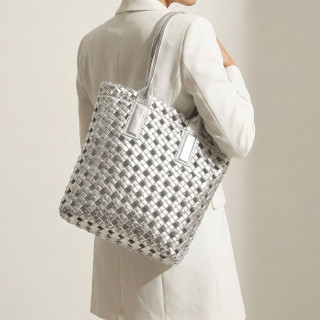 Mala de Ombro Feita à Mão