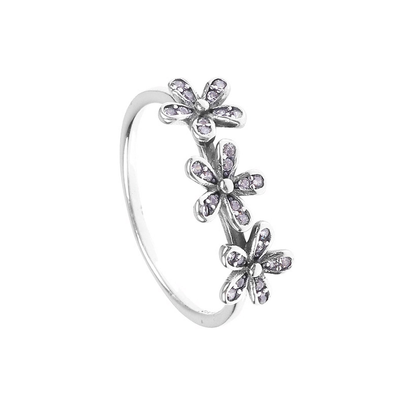 Luxury ring with three flowers